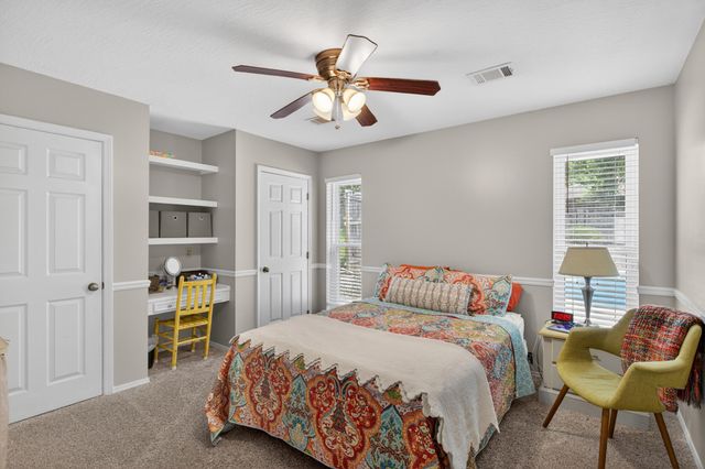 105 Wellington Cir., Hattiesburg, MS 39402