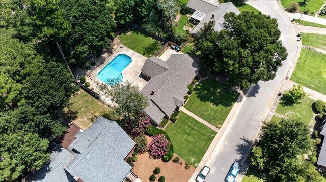 105 Wellington Cir., Hattiesburg, MS 39402
