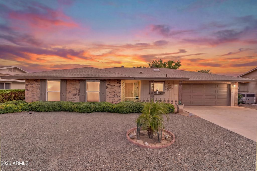 10321 W PLEASANT VALLEY Road, Sun City, AZ 85351 — exterior
