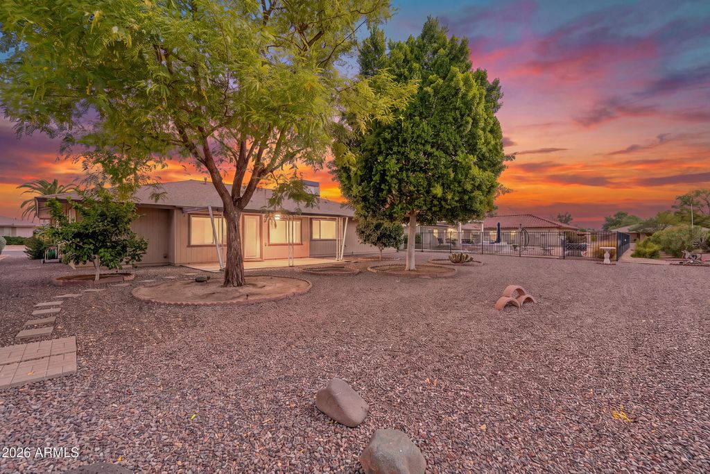10321 W PLEASANT VALLEY Road, Sun City, AZ 85351 — photo 2