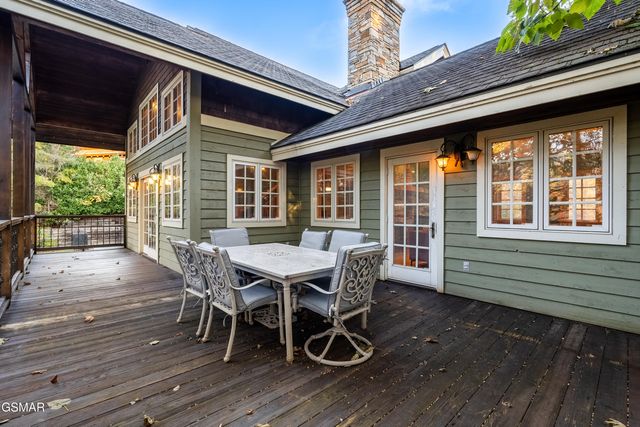 415 Matterhorn Drive, Gatlinburg, TN 37738