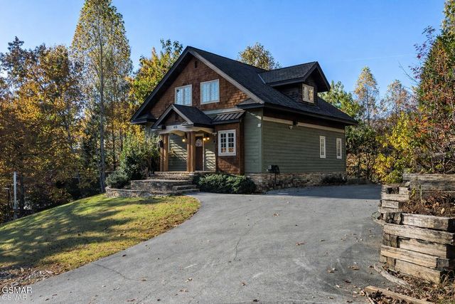 415 Matterhorn Drive, Gatlinburg, TN 37738