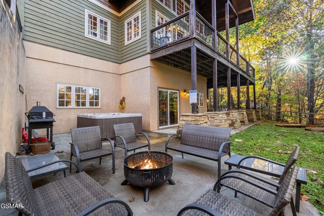 415 Matterhorn Drive, Gatlinburg, TN 37738