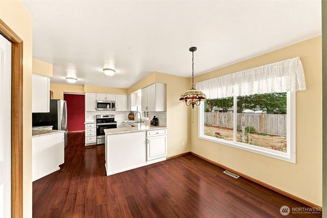 3060 Link Avenue, Enumclaw, WA 98022