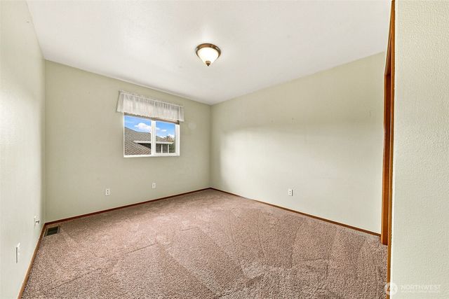3060 Link Avenue, Enumclaw, WA 98022