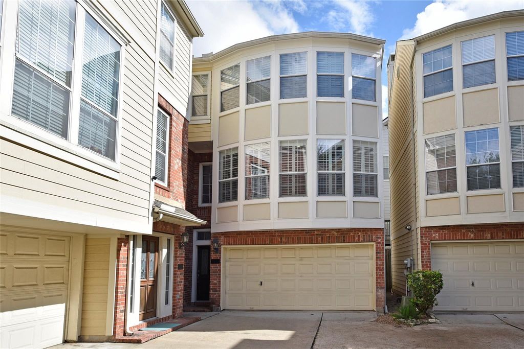 2645 Helena Street, Houston, TX 77006