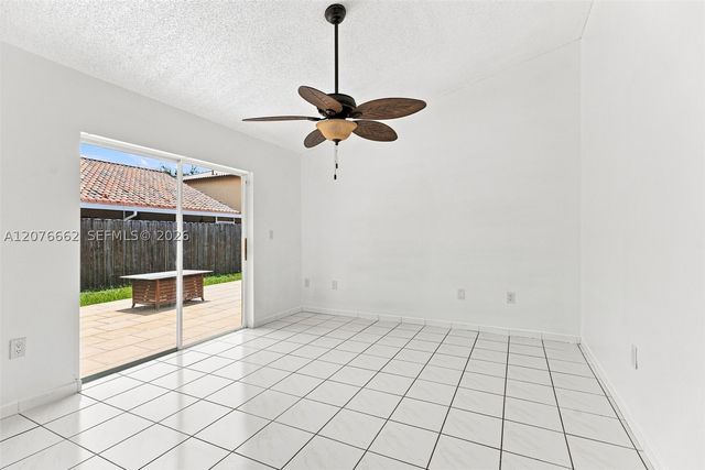 19181 NW 89th Ave, Hialeah, FL 33018
