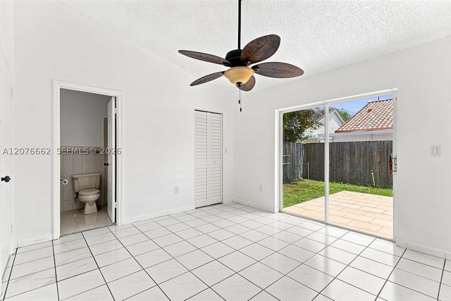 19181 NW 89th Ave, Hialeah, FL 33018