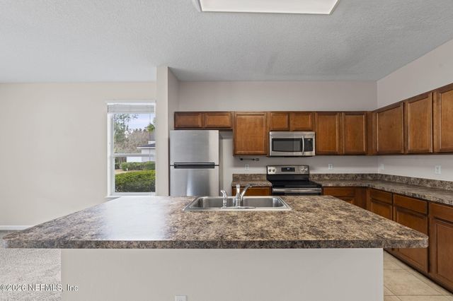 625 OAKLEAF PLANTATION Parkway 1218, Orange Park, FL 32065