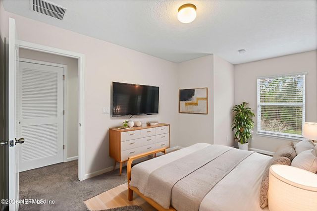 625 OAKLEAF PLANTATION Parkway 1218, Orange Park, FL 32065