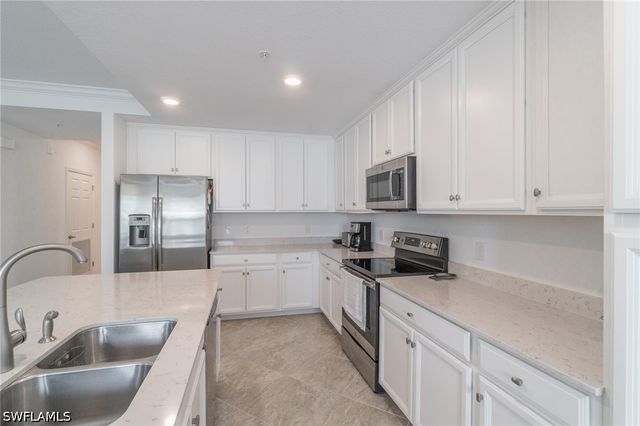 9596 Trevi CT 5426, Naples, FL 34113