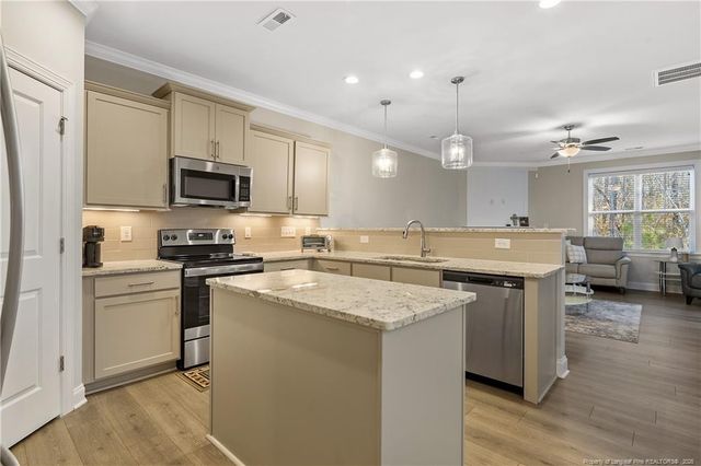 88 Spruce Hollow Circle, Spring Lake, NC 28390