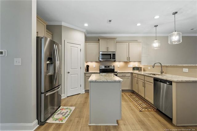 88 Spruce Hollow Circle, Spring Lake, NC 28390