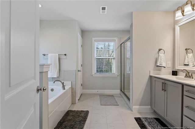 88 Spruce Hollow Circle, Spring Lake, NC 28390