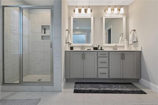 88 Spruce Hollow Circle, Spring Lake, NC 28390