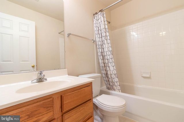 6758 SUTTON OAKS WAY, Gainesville, VA 20155