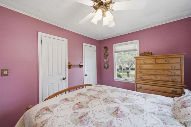 112 Lawrence Avenue, Smithtown, NY 11787
