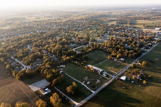 4465 N Fremont Road, Nixa, MO 65714