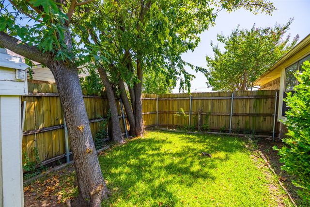 2517 Trenton Drive, Mesquite, TX 75150