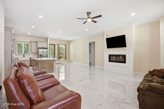 2102 Midway Road SE, Bolivia, NC 28422
