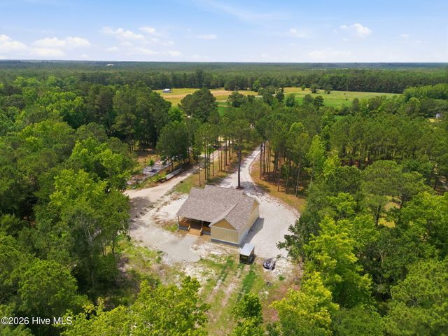 2102 Midway Road SE, Bolivia, NC 28422