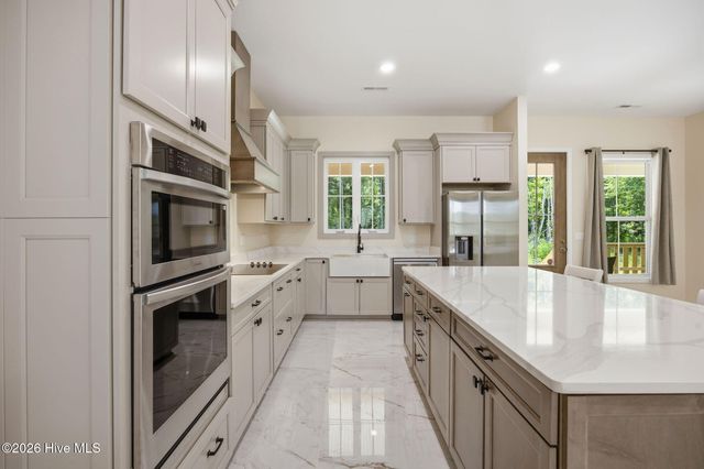 2102 Midway Road SE, Bolivia, NC 28422
