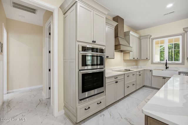 2102 Midway Road SE, Bolivia, NC 28422