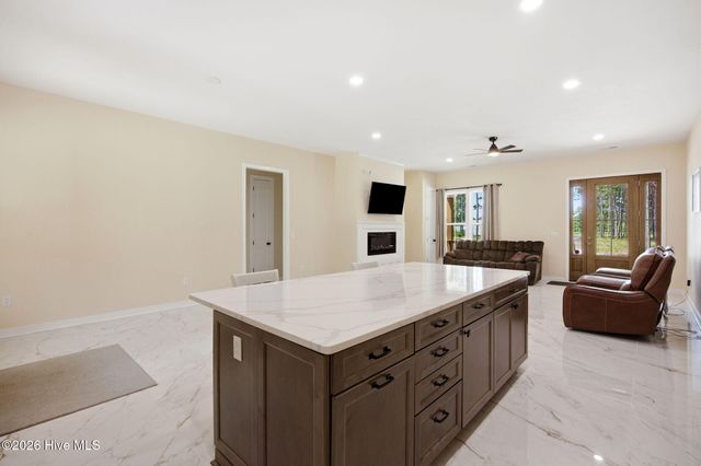 2102 Midway Road SE, Bolivia, NC 28422