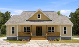 2102 Midway Road SE, Bolivia, NC 28422