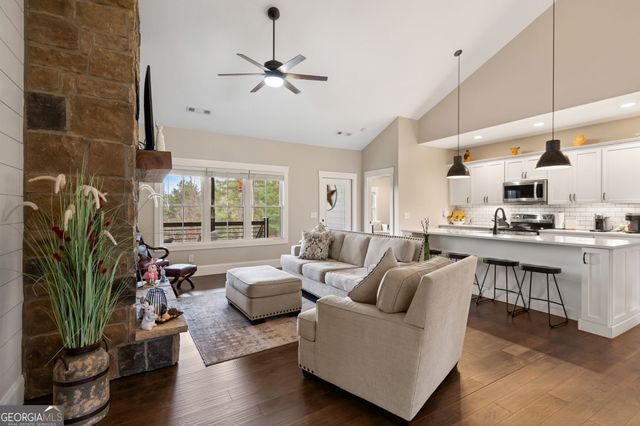 367 Highpoint Trail, Blairsville, GA 30512