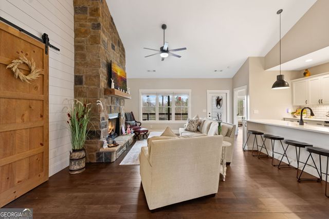 367 Highpoint Trail, Blairsville, GA 30512