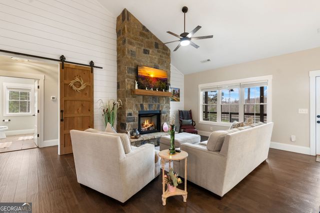 367 Highpoint Trail, Blairsville, GA 30512