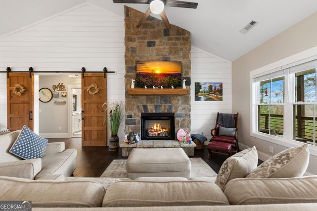 367 Highpoint Trail, Blairsville, GA 30512
