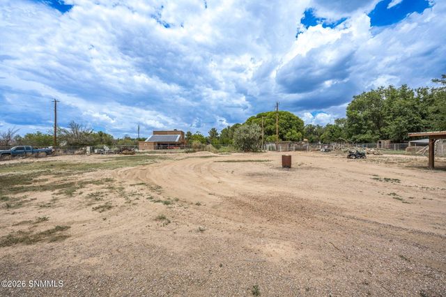 3710 Bales Road, Las Cruces, NM 88007
