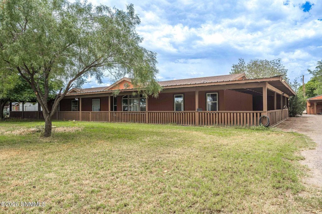 3710 Bales Road, Las Cruces, NM 88007