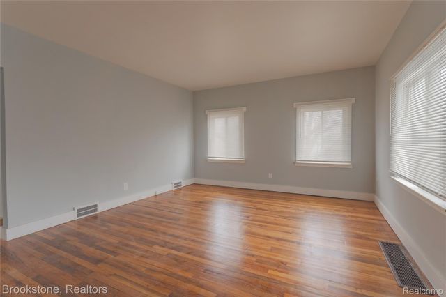 438 Franklin Road, Pontiac, MI 48341