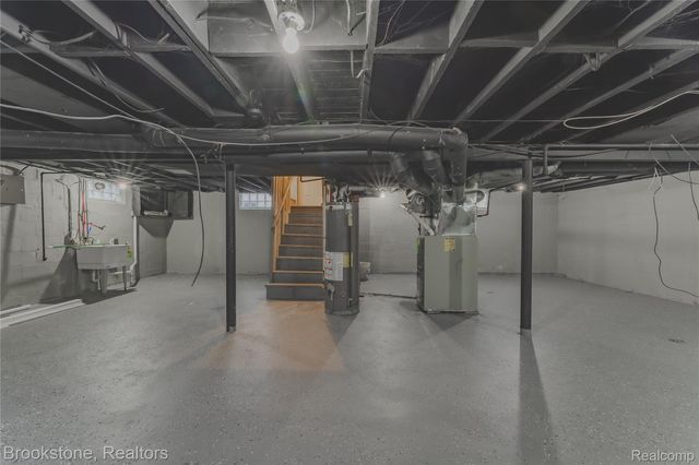 438 Franklin Road, Pontiac, MI 48341