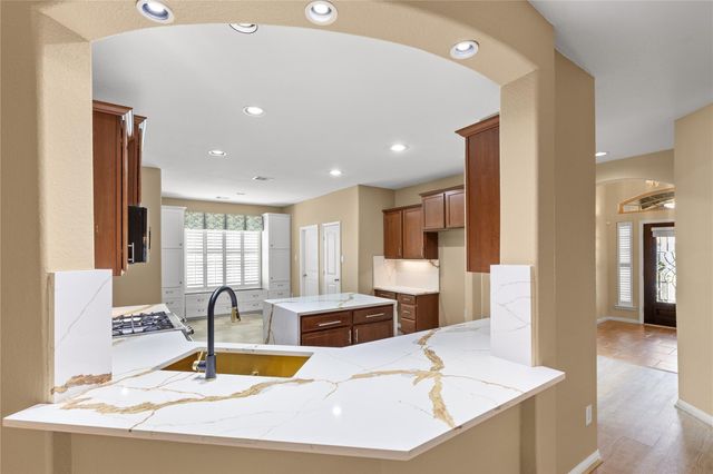 3317 Oak Dale Way, Seabrook, TX 77586