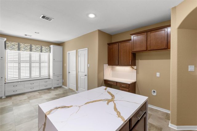 3317 Oak Dale Way, Seabrook, TX 77586