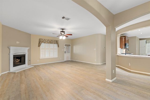 3317 Oak Dale Way, Seabrook, TX 77586