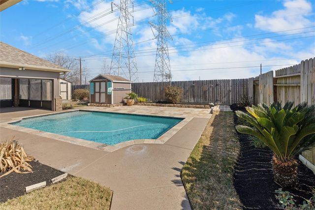 3317 Oak Dale Way, Seabrook, TX 77586