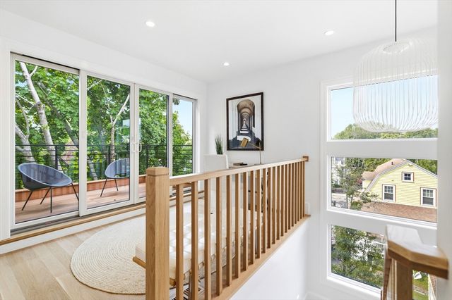 11 Hubbard Avenue, Cambridge, MA 02140
