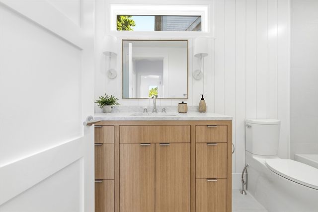 11 Hubbard Avenue, Cambridge, MA 02140