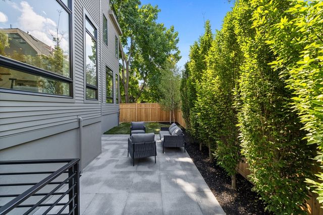 11 Hubbard Avenue, Cambridge, MA 02140