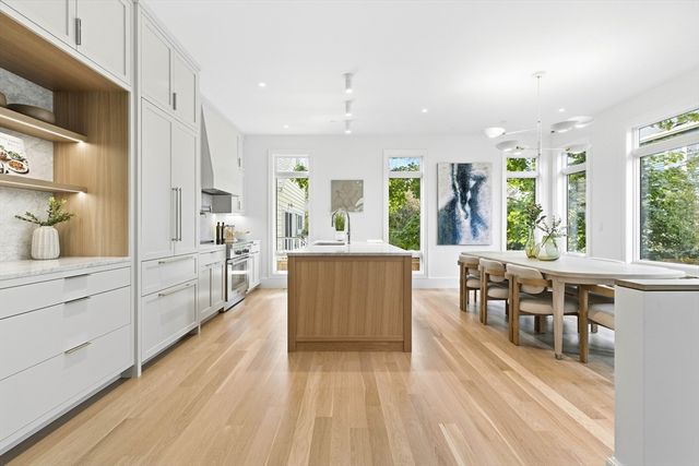 11 Hubbard Avenue, Cambridge, MA 02140