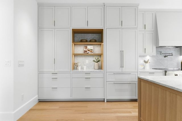11 Hubbard Avenue, Cambridge, MA 02140