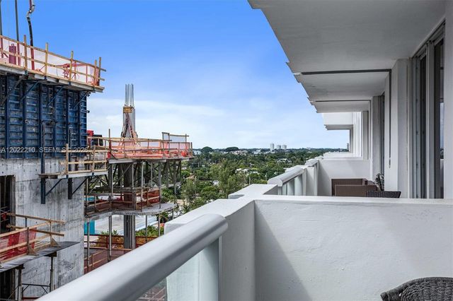 9195 NE Collins Ave 1104, Surfside, FL 33154