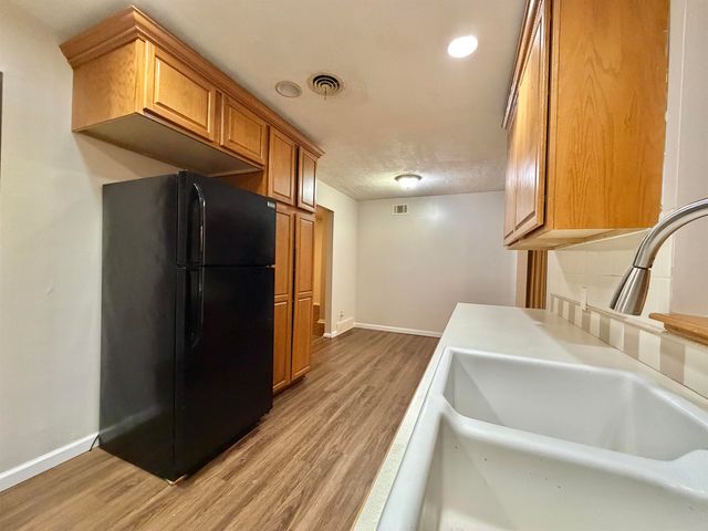 1227 N Baltimore Ave., Derby, KS 67037