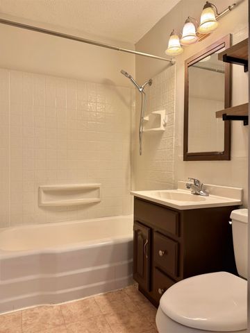 1227 N Baltimore Ave., Derby, KS 67037