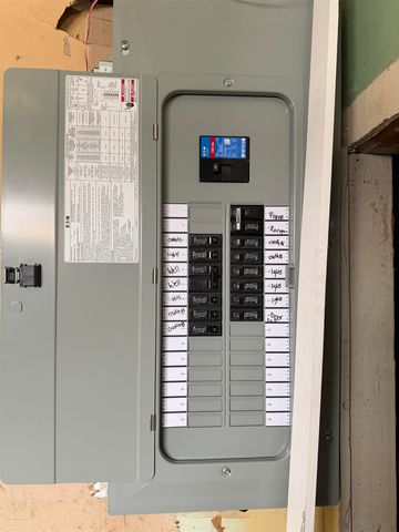 1227 N Baltimore Ave., Derby, KS 67037